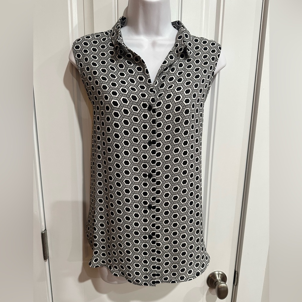 PLEIONE Sleeveless Blouse, Geometric Print, Button Front, Size L - Picture 2 of 11